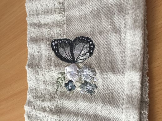 Полотенце махровое 30х50 гладкокрашеное бордюр Бабочка на цветке серое, Серый, 30х50