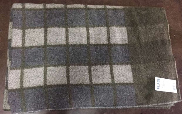 Одеяла полушерстяные зелено серое (полуторное), Серый, 140х205